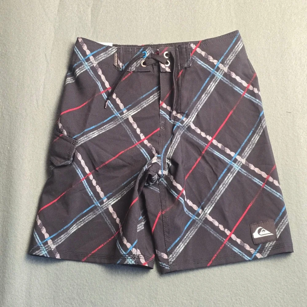 Quiksilver Boys Plaid Board Shorts Black Blue Red Swim Trunks‎ Size 6 2540565059
